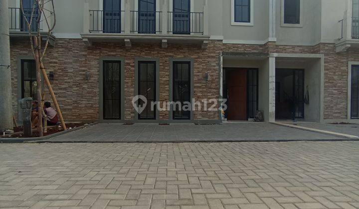 Rumah Baru Siap Huni Hanya 10 Menit Ke M R T Lebak Bulus 1