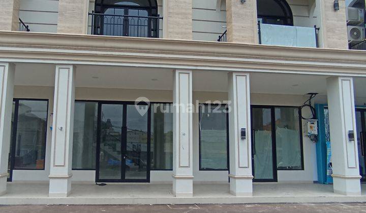Ruko Terluas Mewah Investasi Terbaik Lokasi Premium  1