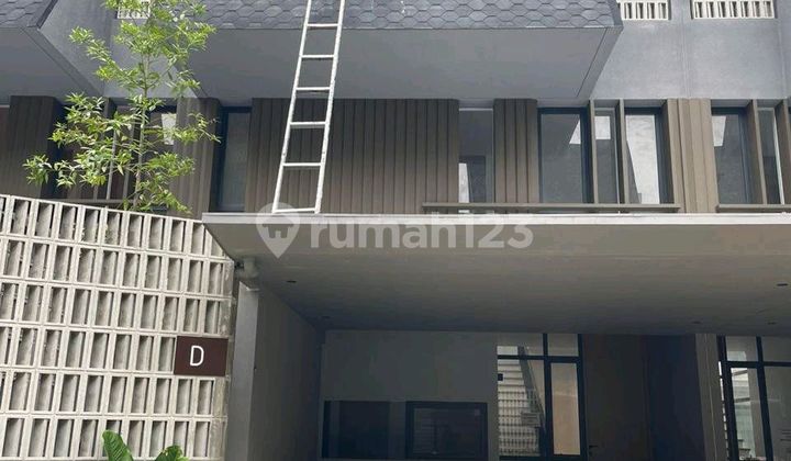Rumah Cantik Mewah di Pondok Labu Nempel Fasilitasumum