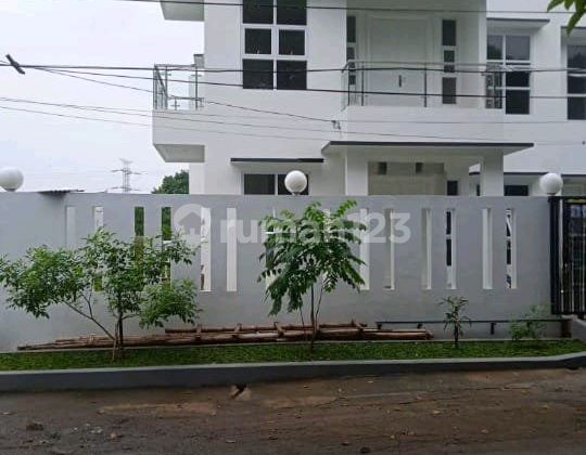 Rumah Hook Super Luas Mewah Dalam Komplek Cinere Nempel Jaksel