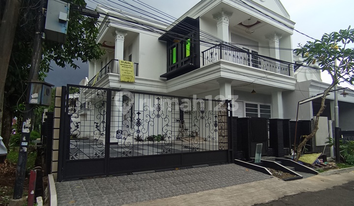 Rumah Mewah Hook Luas di Cinere Dekat Lebakbulus Jaksel
