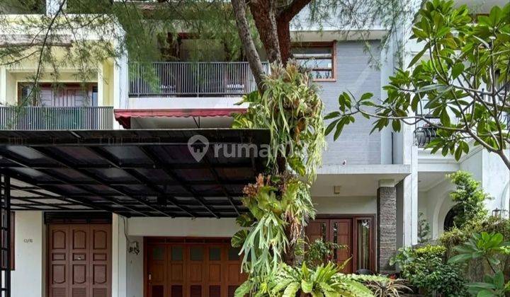 Rumah Nyaman Asri Dalam Komplek Mewah Lebak Bulus  1