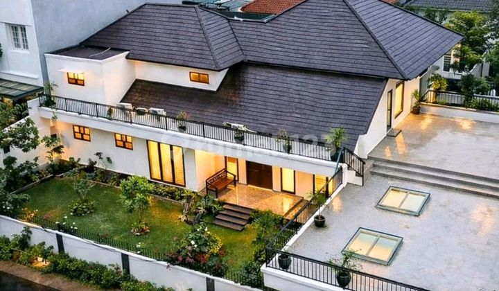 Rumah Megah Komplek Lebakbulus Lingkungan Elite Mewah