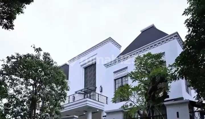 Rumah Megah untuk Para Bangsawan Kawasan Elite Pondokindah