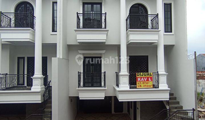 Rumah Rasa Istana Di Jagakarsa Dekat Cilandak  1