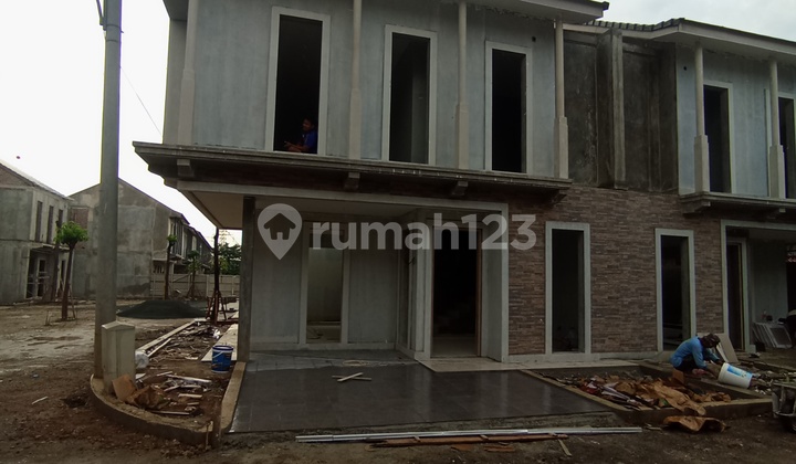 Rumah Hook Luas 4 Kamar Tidur Selangkah Ke Lebak Bulus 2