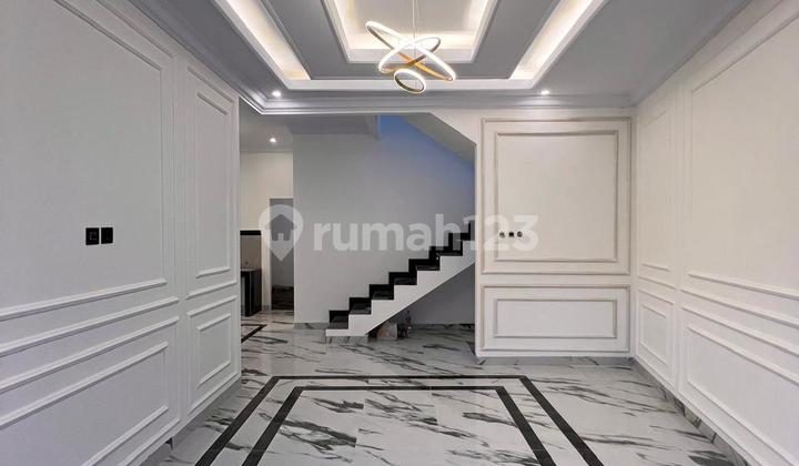 Cheapest Luxury Rooftop House Next to Station and Mall 2