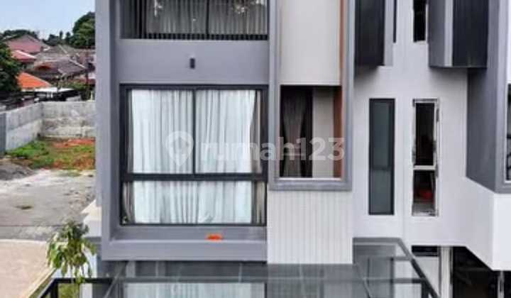 Rumah Cluster Mewah Pavoritnya Keluarga Jaksel