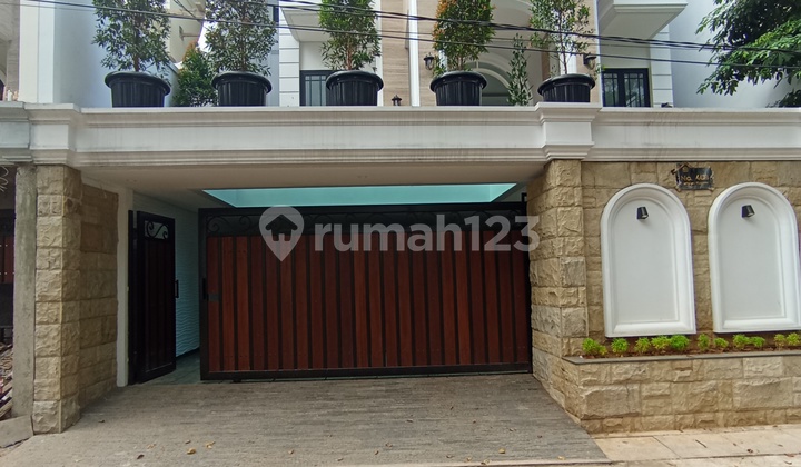 Rumah Termegah Termewah di Cilandak Wijaya Kusuma