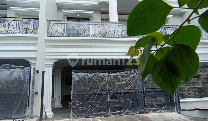 Rumah Mewah Megah Dikebagusan Tbsimatupang