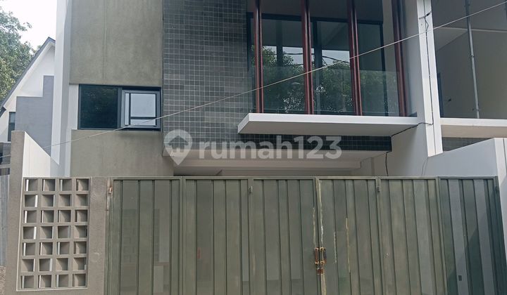 Rumah Sangat Nyaman Dalam Komplek Golf Pondok Labu Rumah Sangat Nyaman Dalam Komplek Golf Pondok Labu