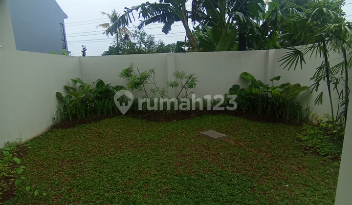 Large Land Cheap House in Cirendeu Lebakbulus 2