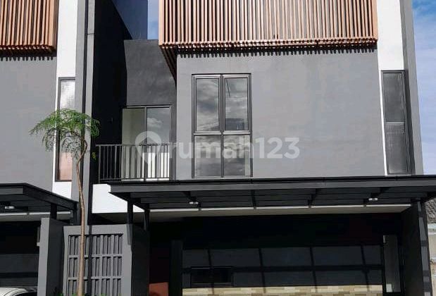Rumah Super Megah Dekat Lebakbulus Sangat Berkelas Rumah Super Megah Dekat Lebakbulus Sangat Berkelas