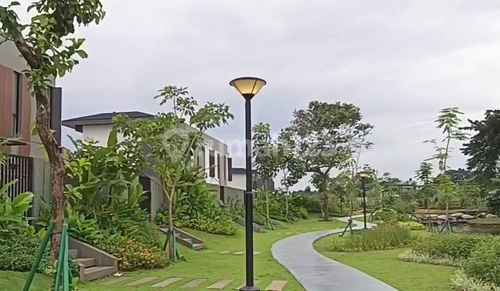 Premium Lakeside Plot in an Exclusive Depok Area