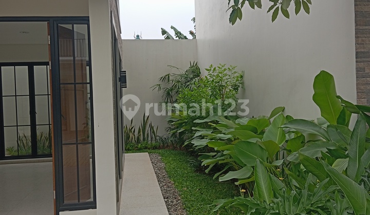 Rumah Free Taman Samping Dekat MRT Lebakbulus Rumah Free Taman Samping Dekat MRT Lebakbulus