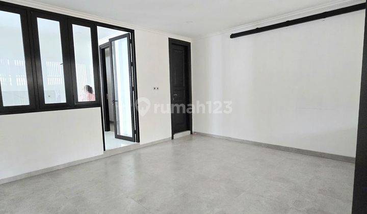 Rumah  Bagus Unfurnished Dekat Pintu Tol Di Cluster Bintaro 2