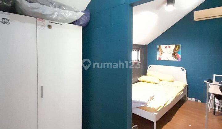 Rumah  Depan Taman Dekat Stasiun Krl Dan Mall Di Bintaro 2