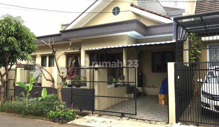 Dijual Rumah Siap Huni Hoek Dekat Stasiun Kereta Di Bintaro 1