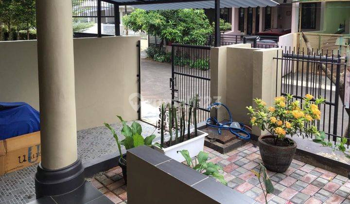 Dijual Rumah Siap Huni Dihoek Dekat Dengan Stasiun Kereta Bintaro 2