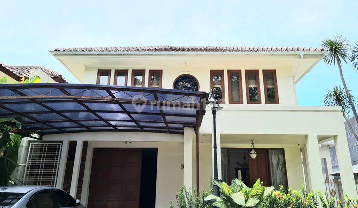 Dijual Rumah Mewah Dengan Kolam Renang Di Kemang 1