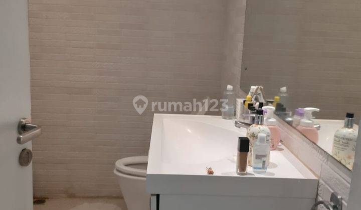Dijual Rumah Siap Huni Dekat Stasiun Kereta Di Bintaro 