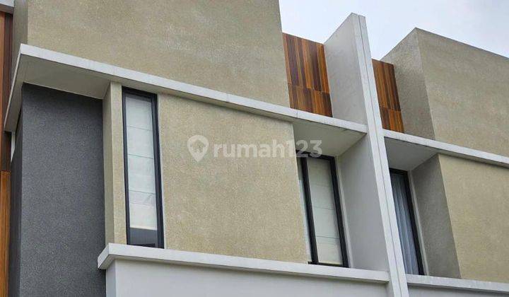 Dijual Rumah Minimalis Lokasi Dekat Stasiun Kereta Di bintaro 1