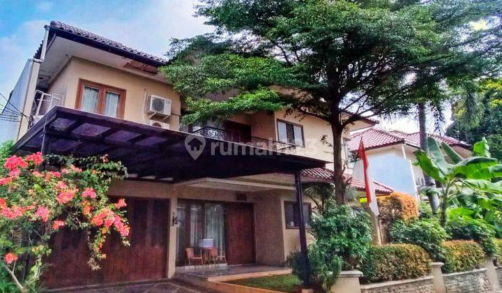 Dijual Rumah Bagus Dengan Kolam Renang Dekat Mall Di Ampera 1