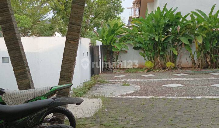 Rumah Halaman Luas Di Cluster Dekat Pintu Tol Di Bintaro 2