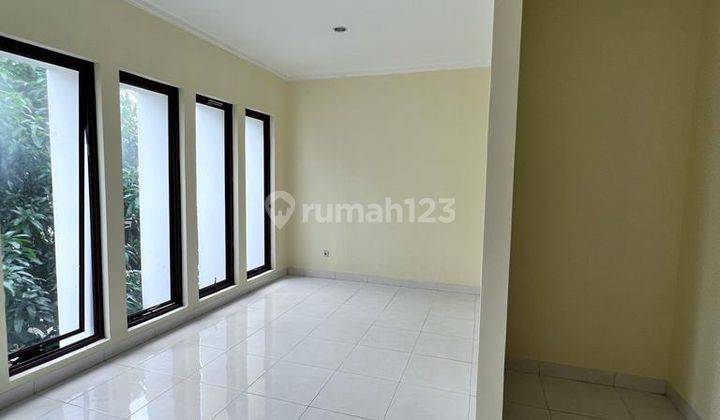 Rumah Unfurnished Bagus Dekat Pintu Tol Di Bintaro Jaya 2