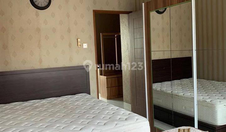 Rumah  Furnished Dalam Cluster Dekat Akses Tol Bintaro 1