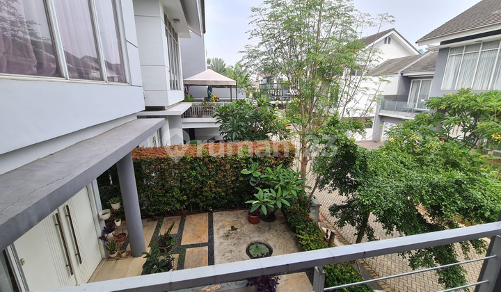 Ready-to-Live House in a Premium Cluster Near Toll Gate in Bintaro
