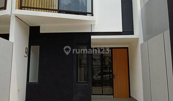 Rumah Baru Renovasi Dekat Stasiun Kereta Di Bintaro 1