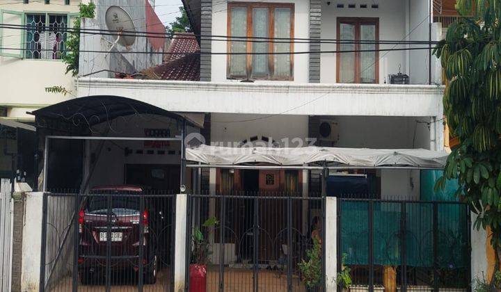 Rumah Lokasi Di Pinggir Jalan Dekat Dengan Stasiun Kereta Bintaro 1