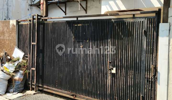 Rumah Hitung Tanah Dekat Pintu Tol Dan Mall Pondok Indah