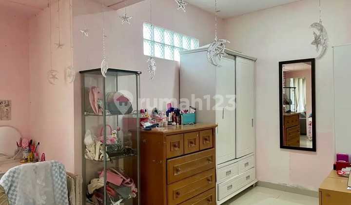 Dead End House in Bintaro Cluster Near Toll Access and Facilities 2