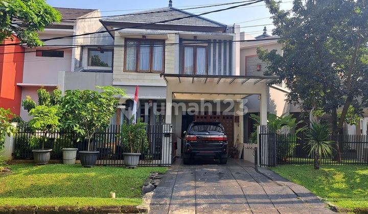 Nice House with SHM, Strategically Located Near Public Facilities in Bintaro Sector 9