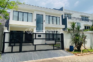 Nice House in Cluster Facing Park Near Toll Road in BSD