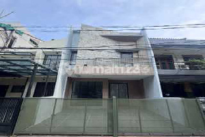 Rumah Modern Minimalis Di Pondok Indah Dekat Dengan Akses Tol 