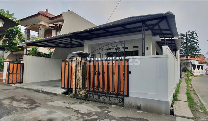 Corner House Ready to Live Close to Public Facilities in Rempoa 2