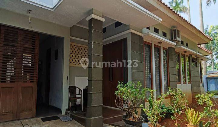 Rumah Halaman Luas Dekat Pintu Tol Dan Fasilita Umum Bintaro 1