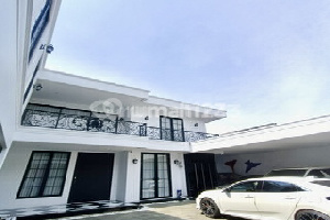 Luxury House With Swimming Pool Plus Veteran Jakarta Boarding Room 2