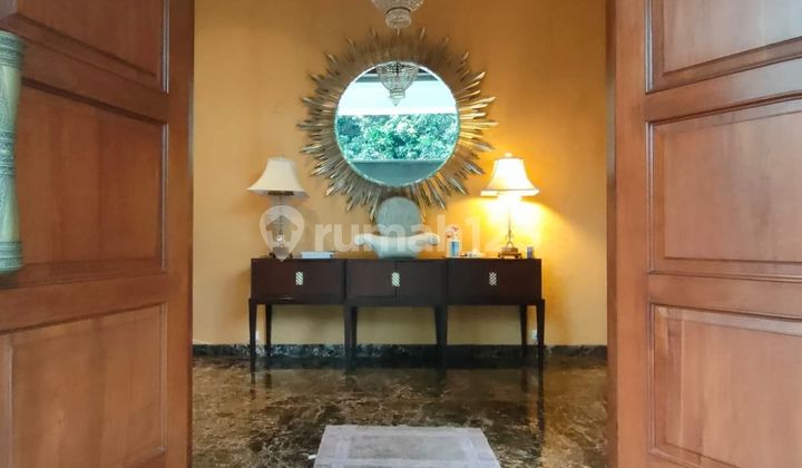 Rumah Mewah Dengan Kolam Renang Dekat Tol Dan Mall Di Bintaro 2