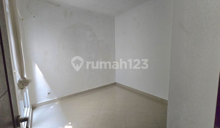 Rumah Dua Lantai Harga Murah Dekat Stasiun Krl Dan Tol Di Bintaro 2