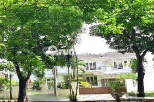 Rumah Halaman Luas Stategis Dekat Akses Tol dan Mall Bintaro