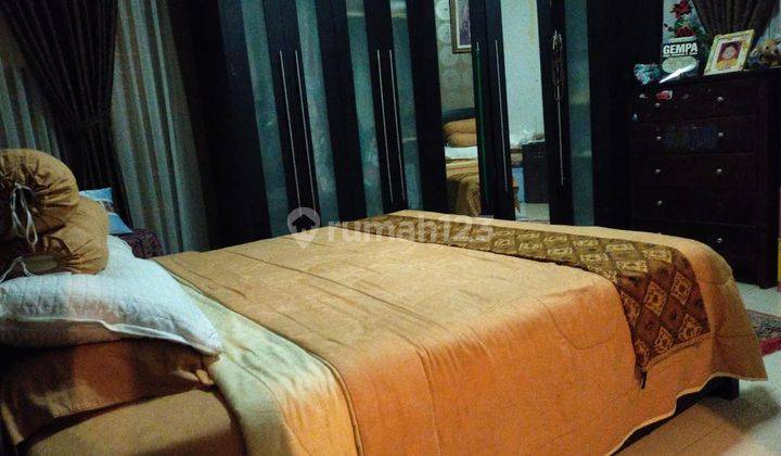 Rumah Hoek Semi Furnish Dekat Stasiun Kereta Dan Tol Bintaro 2