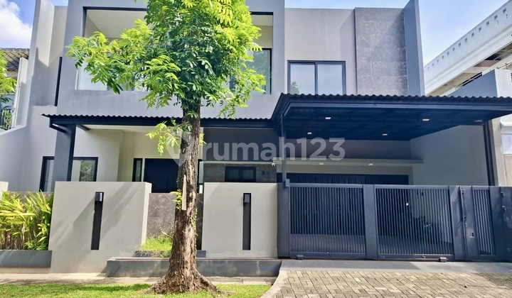 Minimalist House, Very Spacious, Ready to Occupy in a Cluster Near BSD Toll Road