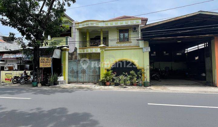 Di JUAL RUMAH TENGAH KOTA STRATEGIS DI PASAR KLIWON SOLO 1