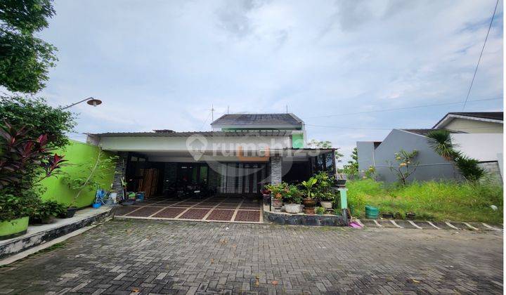 Dijual Rumah  Dijalan adi Sucitpto Colomadu dekat Dengan Bandara Dan exit Toll  1