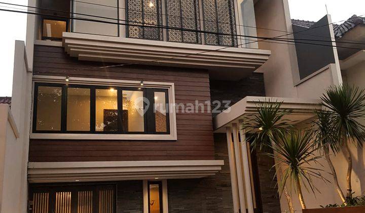 Dijual Jual Rumah Baru Modern di Araya Galaxy Bumi Permai 1