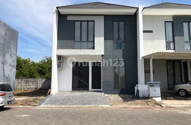 Dijual Jual Rumah Baru di Pakuwon City Suvadiva  1